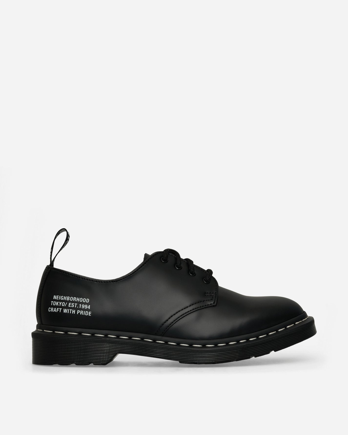 Dr. Martens Black Smooth Black Smooth Classic Shoes Laced Up 32235001