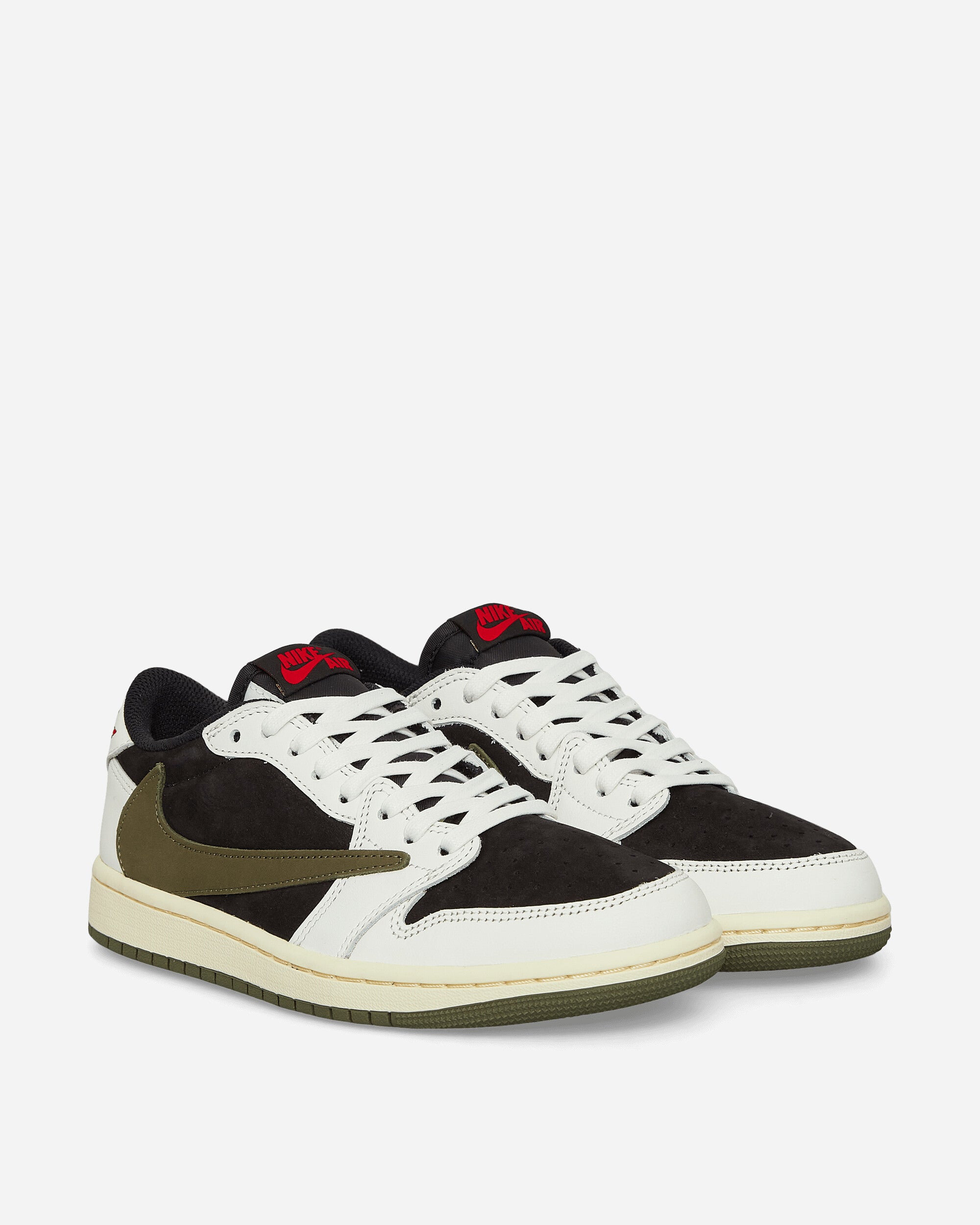 Nike Wmns Air Jordan 1 Low X Travis Scott Sail/University Red Sneakers Low DZ4137-106