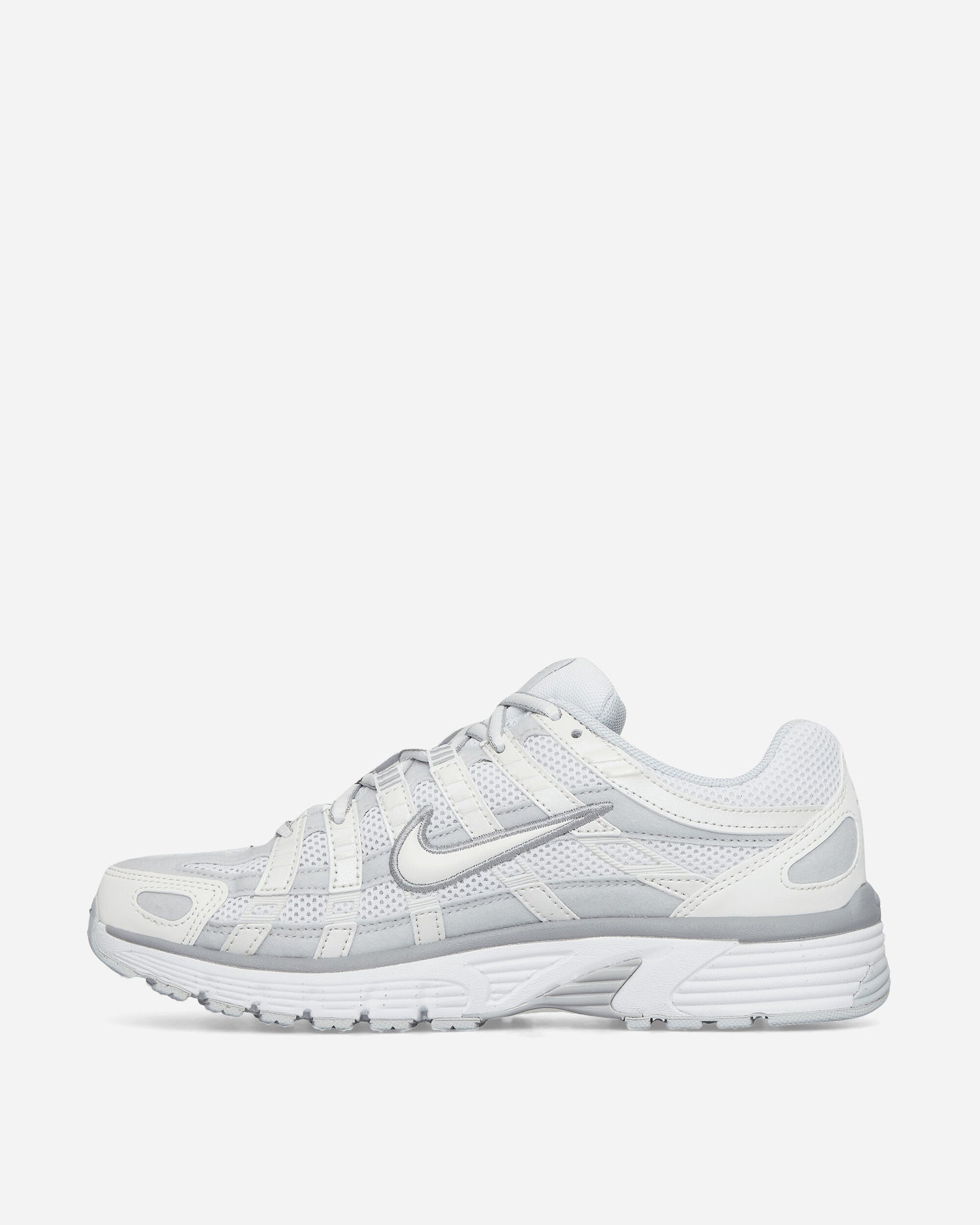 Nike Wmns Nike P-6000 Mtlc Summit Wht/White Sneakers Low FV6603-101