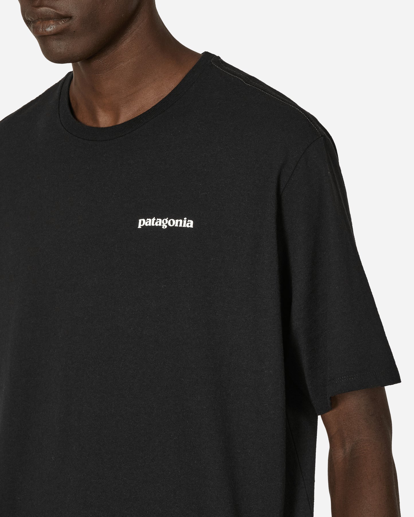 Patagonia M'S P-6 Logo Responsibili-Tee Black T-Shirts Shortsleeve 38504 BLK