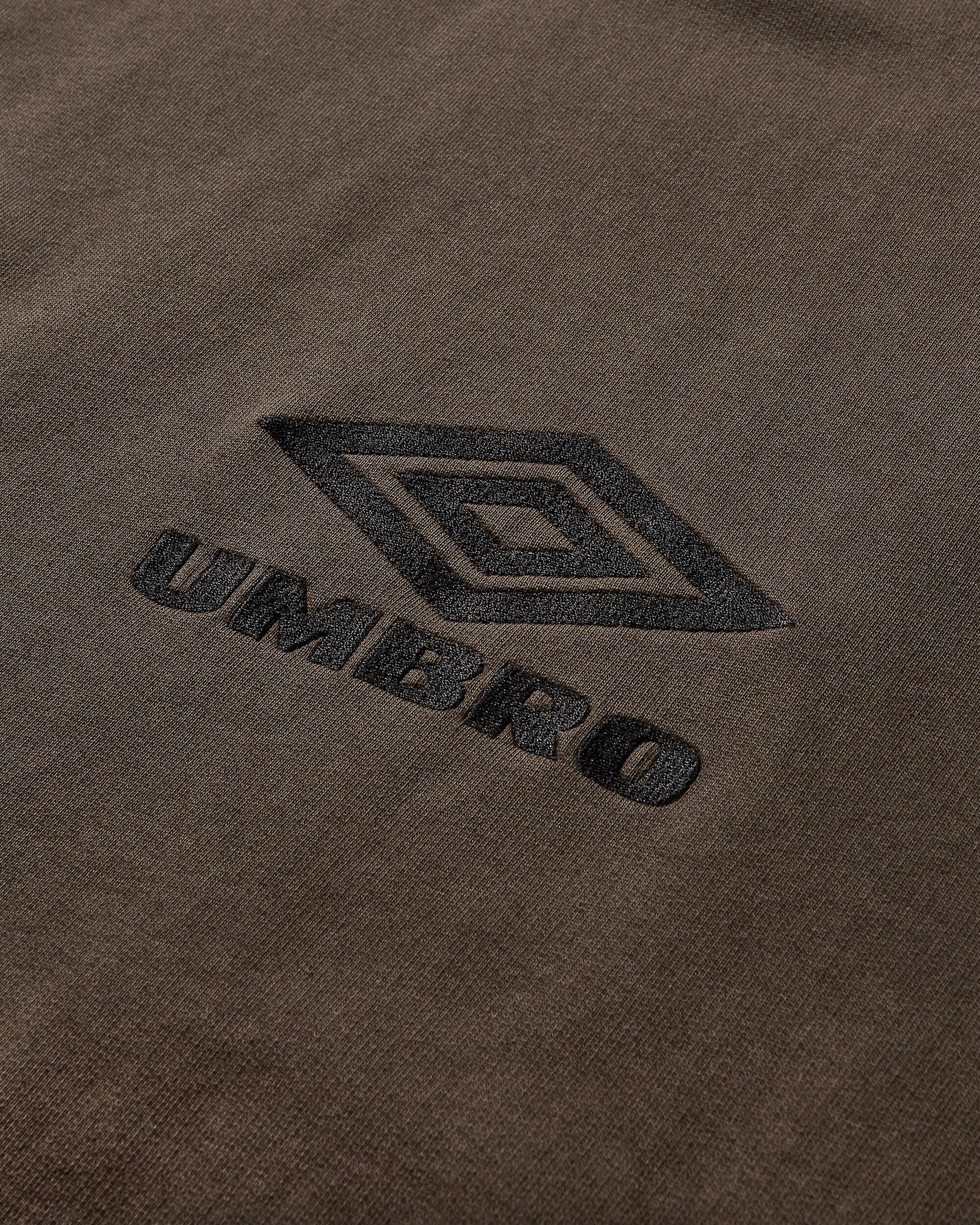 Umbro Masked Og Logo Hoodie Dark Brown Sweatshirts Hoodies UBMW0216FA147 BRW0003